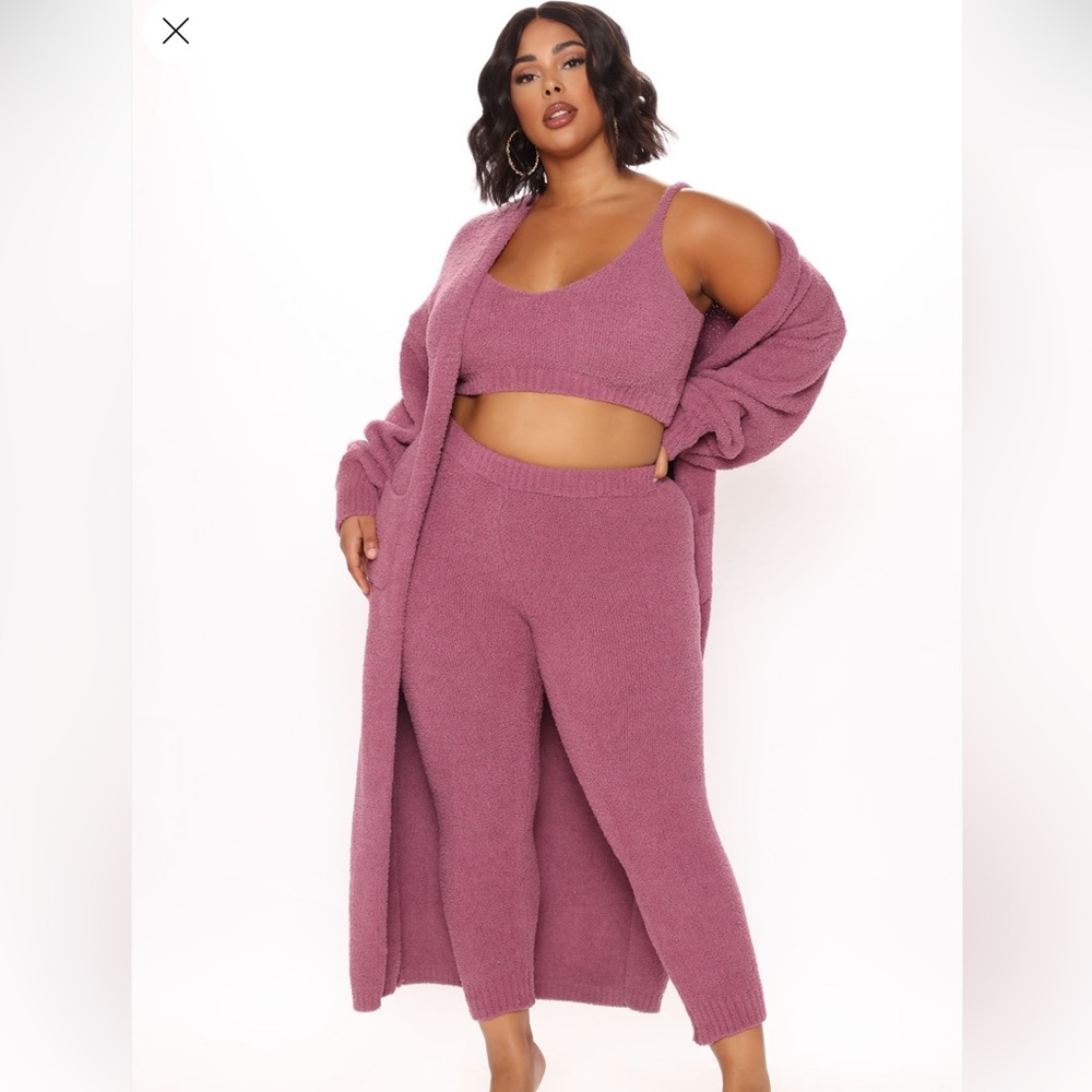 Fashion Nova Living In It 3-piece Fuzzy Legging Set in Plum